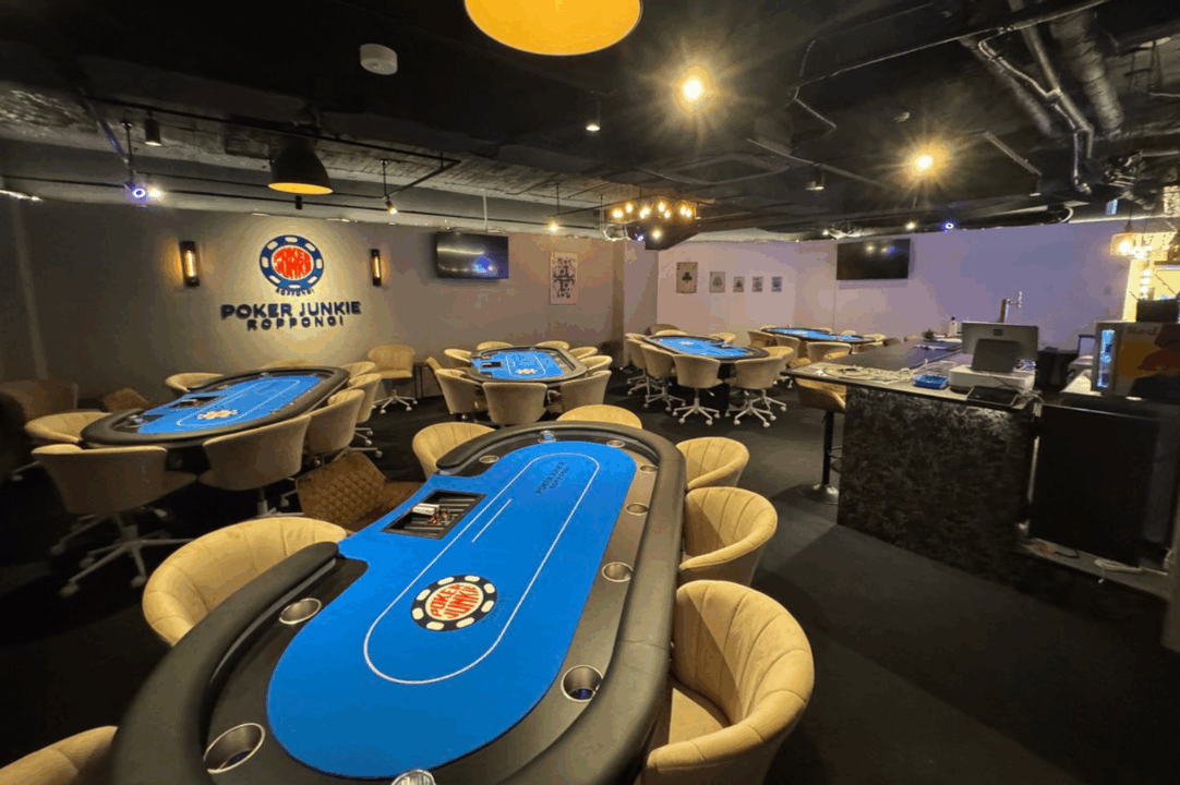 六本木のポーカールームであるPoker Junkie Roppongiの店内画像