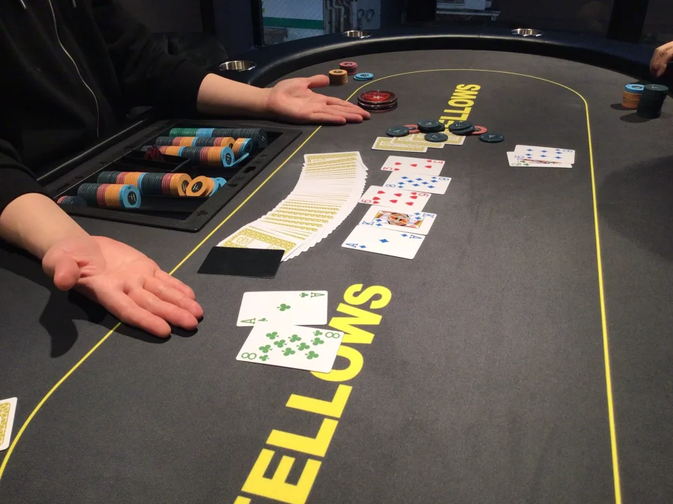 新橋のポーカールームである新橋 FELLOWS(フェローズ) ポーカーの画像