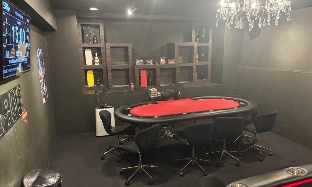 名古屋のポーカールーム、CHECK RAISEの画像