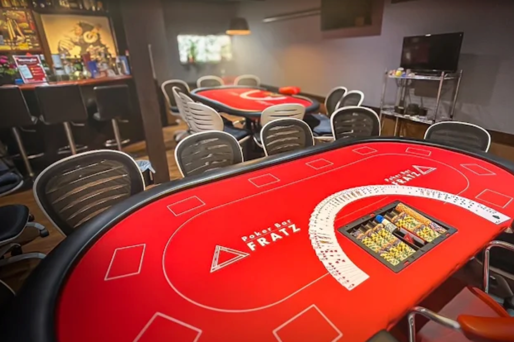 中野のポーカールーム、Fratz中野店の店内画像