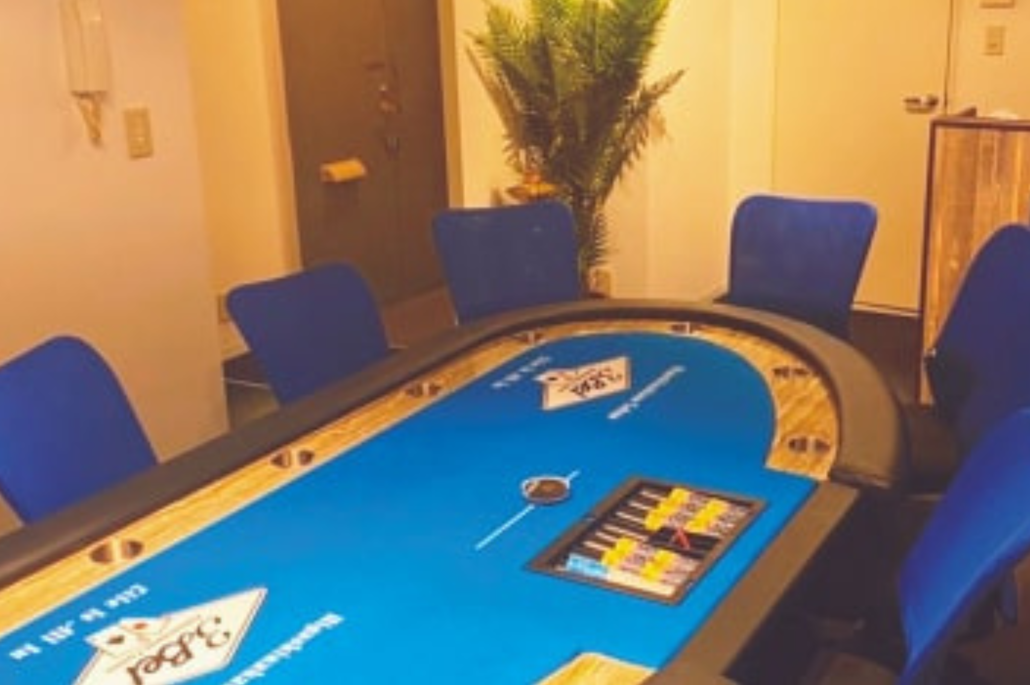 中野のポーカールーム、3BET 中野の店内画像