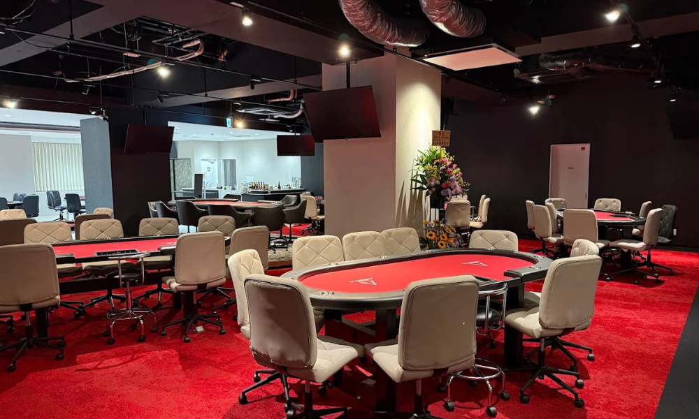 大阪・梅田のポーカールームであるポーカーアリーナなんばの店内画像