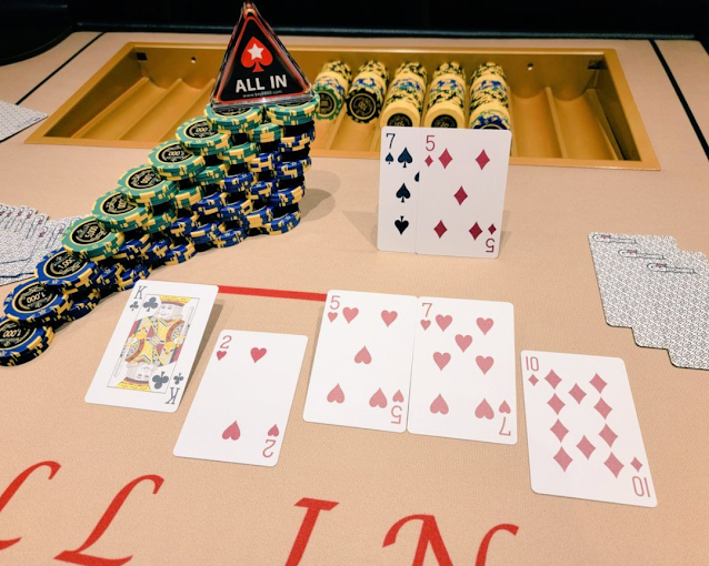 新宿のポーカールーム　ALL IN POKER CLUBsの店内画像像3