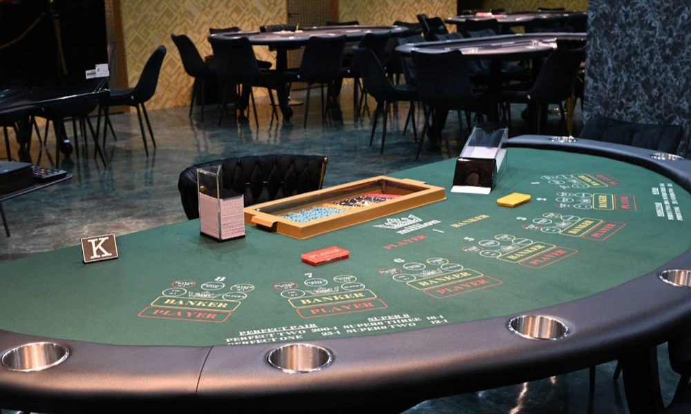 大阪・梅田のポーカールーム、Amusement Casino pocketの店内画像