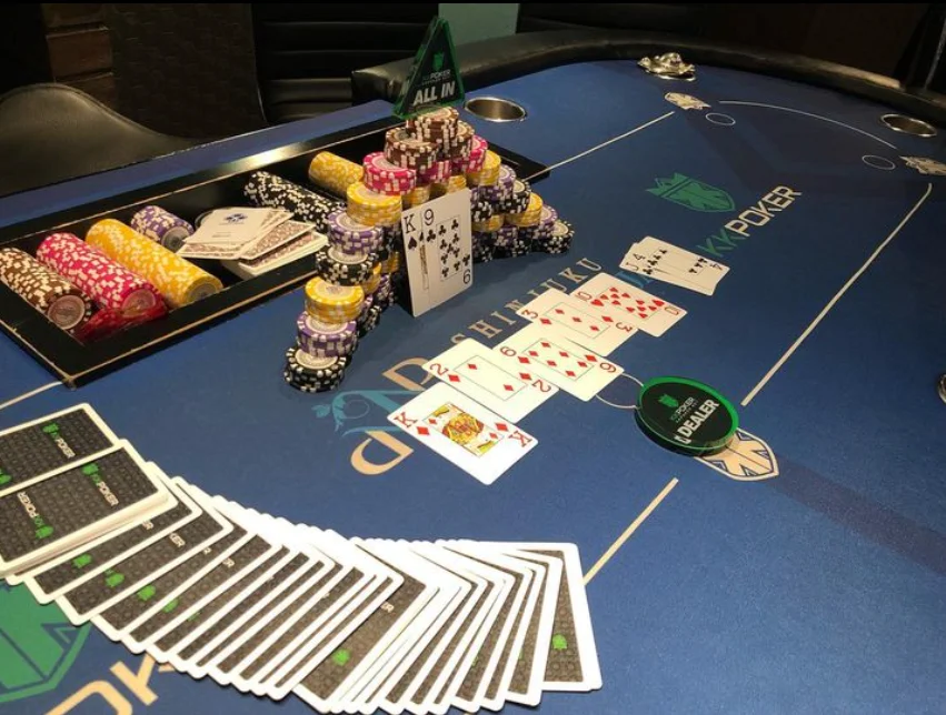 新宿のポーカールーム　WARUPURUの店内画像2