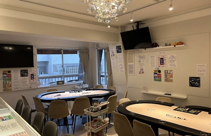 新宿のポーカールームやぎノつのの店内画像1