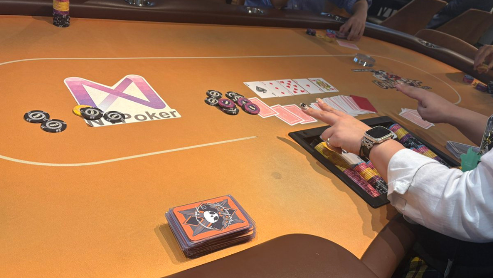 京都のポーカールーム、じゃんけんポーカー 京都河原町店の画像