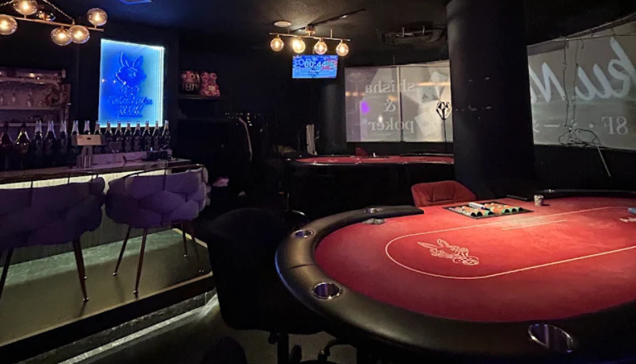 新宿のポーカールーム　PukuPuku NEONの店内画像2