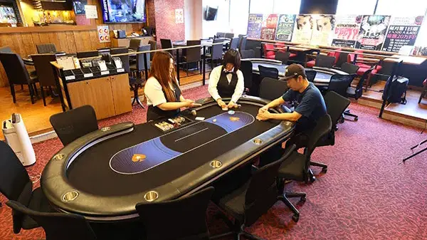 横浜のポーカールームFamily Pot YOKOHAMAの店内画像