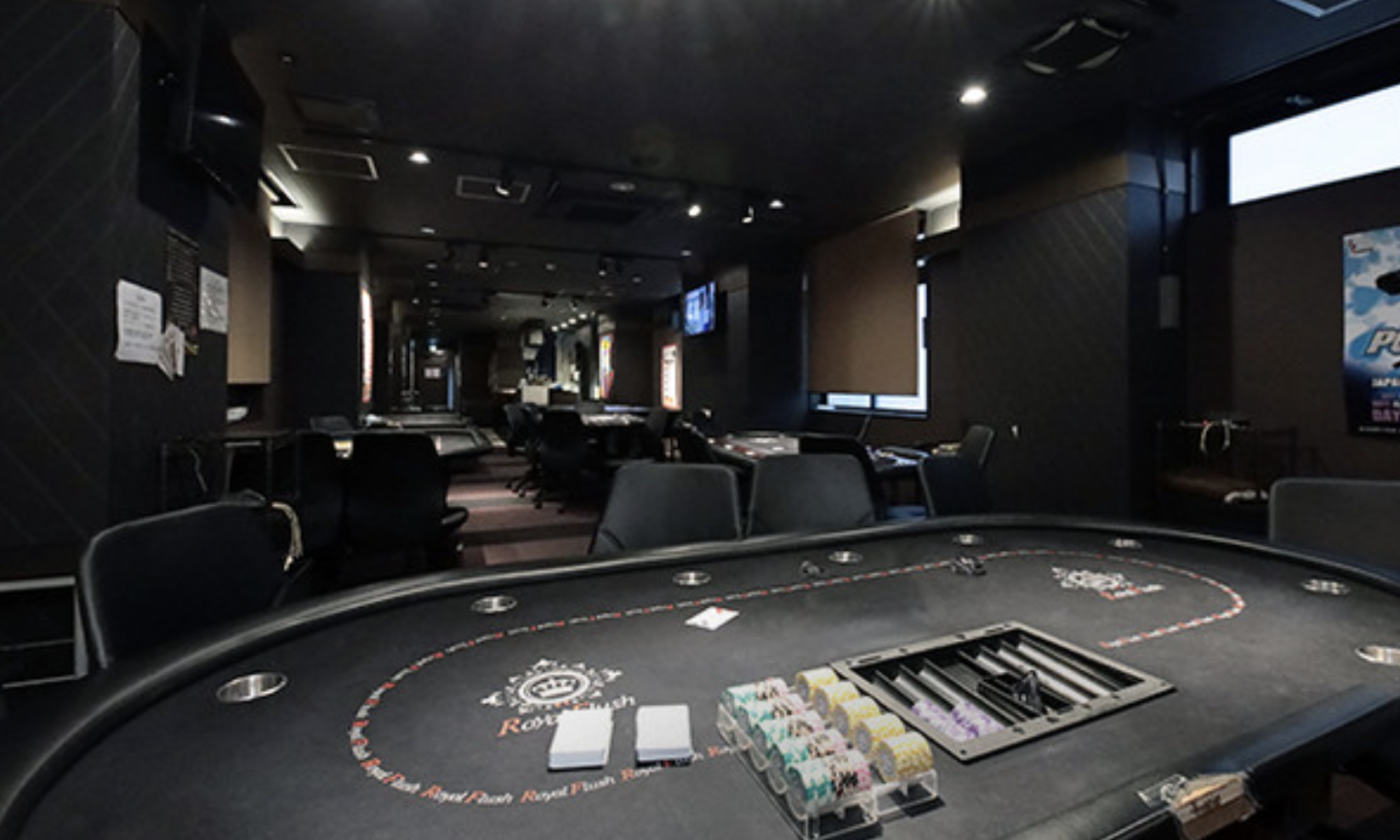 名古屋のポーカールーム、ロイヤルフラッシュの店内画像