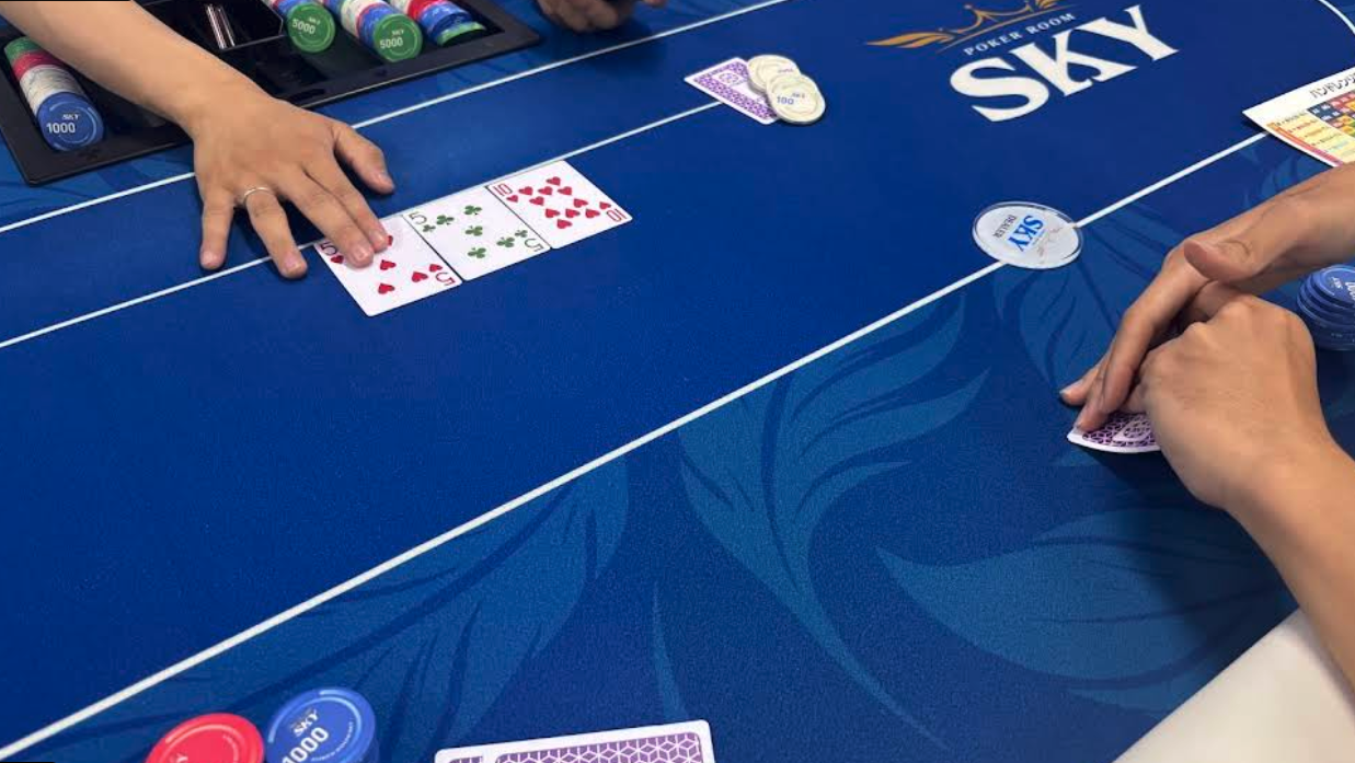 博多のポーカールーム、Poker room SKYの画像