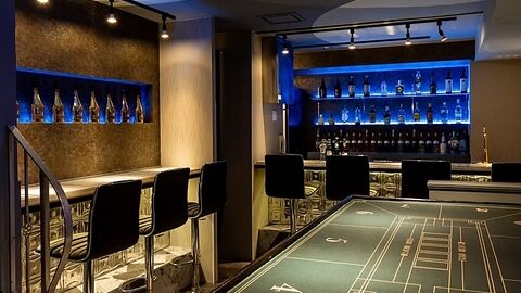 横浜のポーカールーム横浜ポーカーBar-GOLD-JOKER-関内店.の店内画像