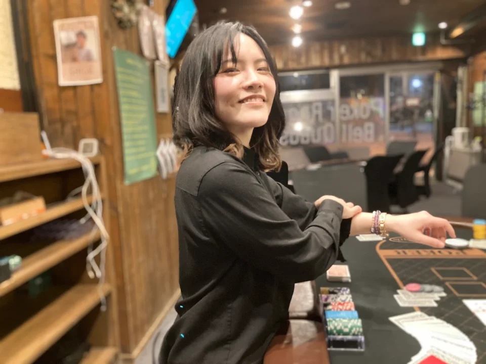 釧路のポーカールーム、POKER ROOM BellQuadsの店長