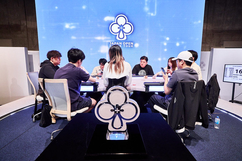 #16 NLH Monsterstack