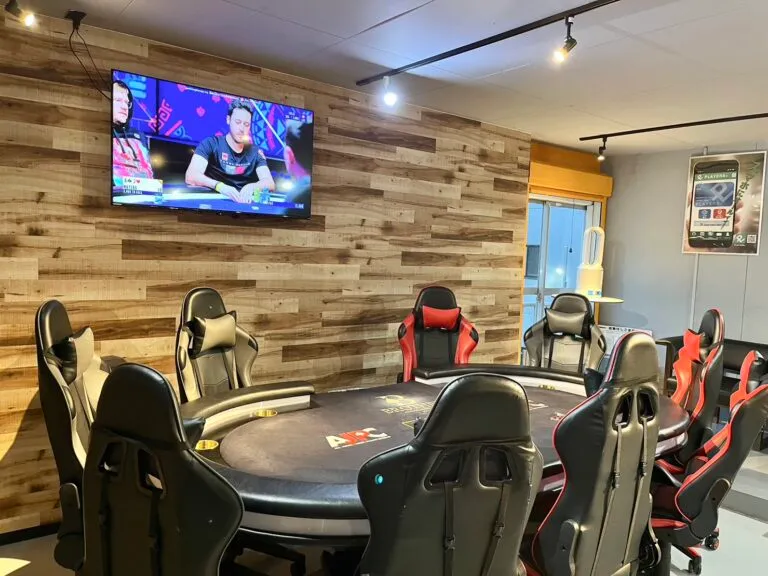 岡山のポーカールーム　B BROTHERの店内画像