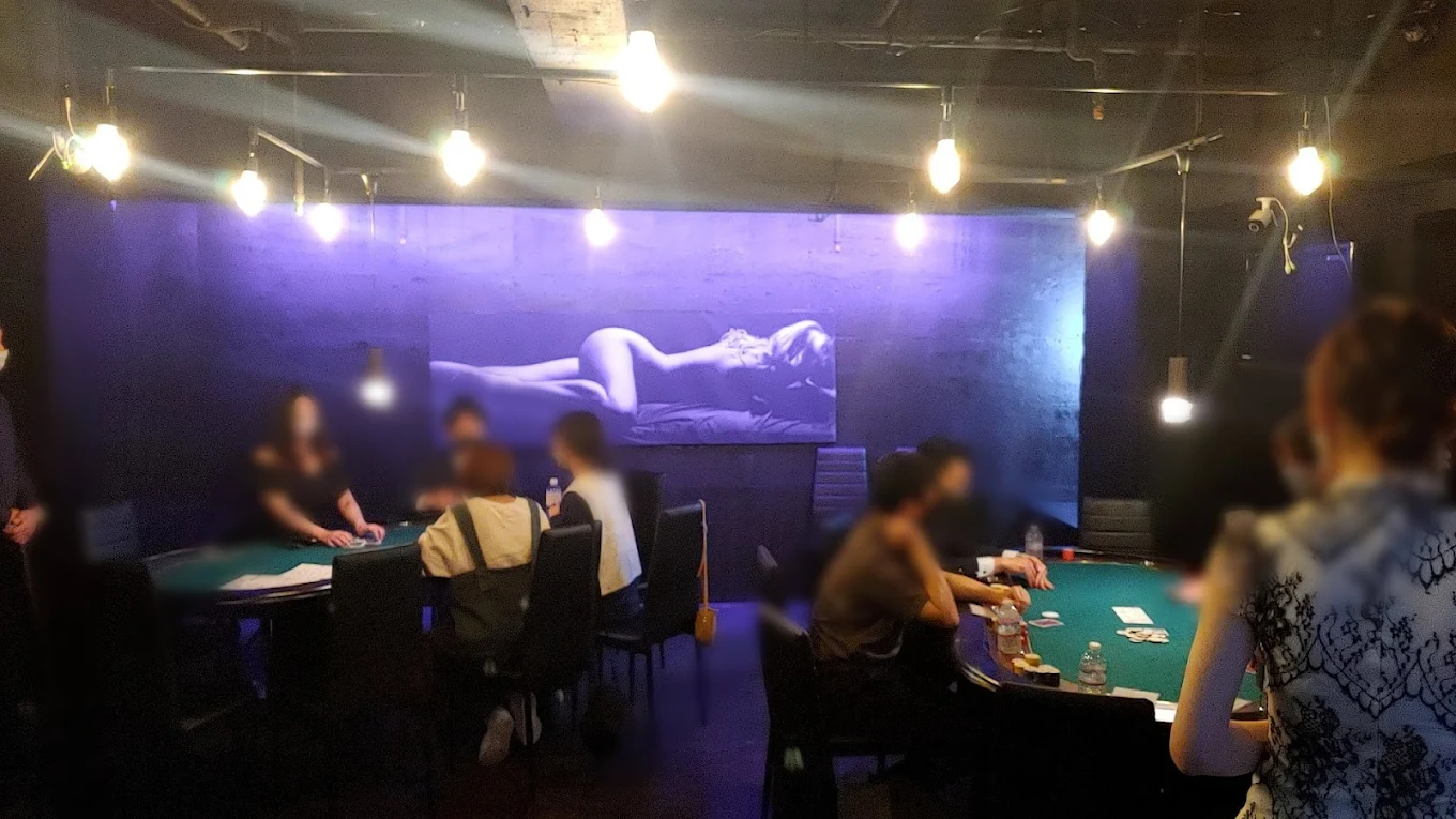 金沢のポーカールーム、Poker Lounge Whiteの店内画像