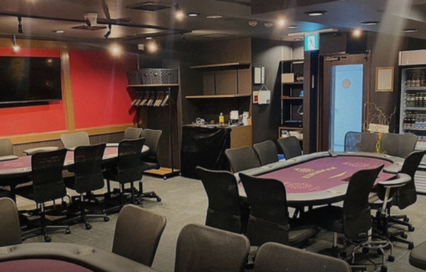 旭川にあるおすすめのポーカールームであるKINGSMAN旭川店　キングスマンの店内