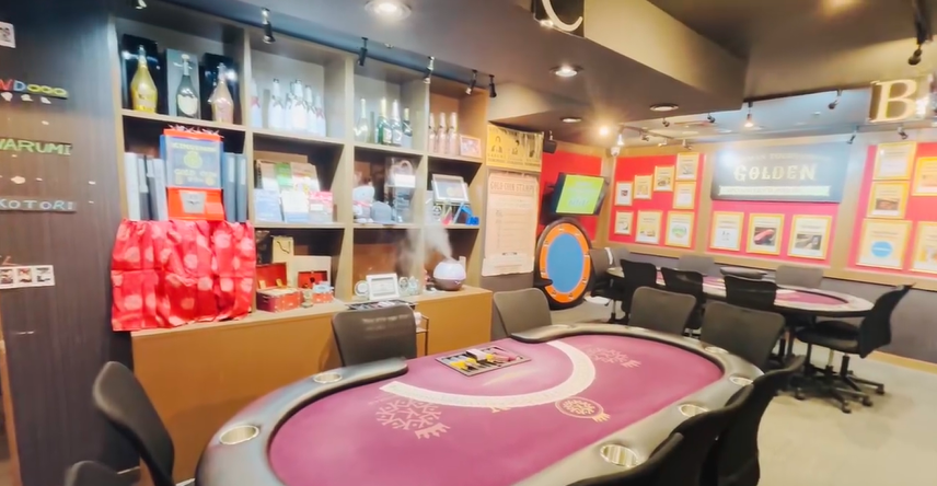 旭川にあるおすすめのポーカールームであるKINGSMAN旭川店の店内