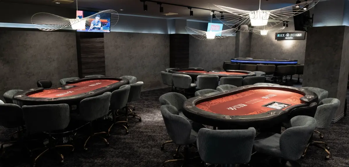 名古屋のポーカールーム、REX POKER NAGOYAの店内画像