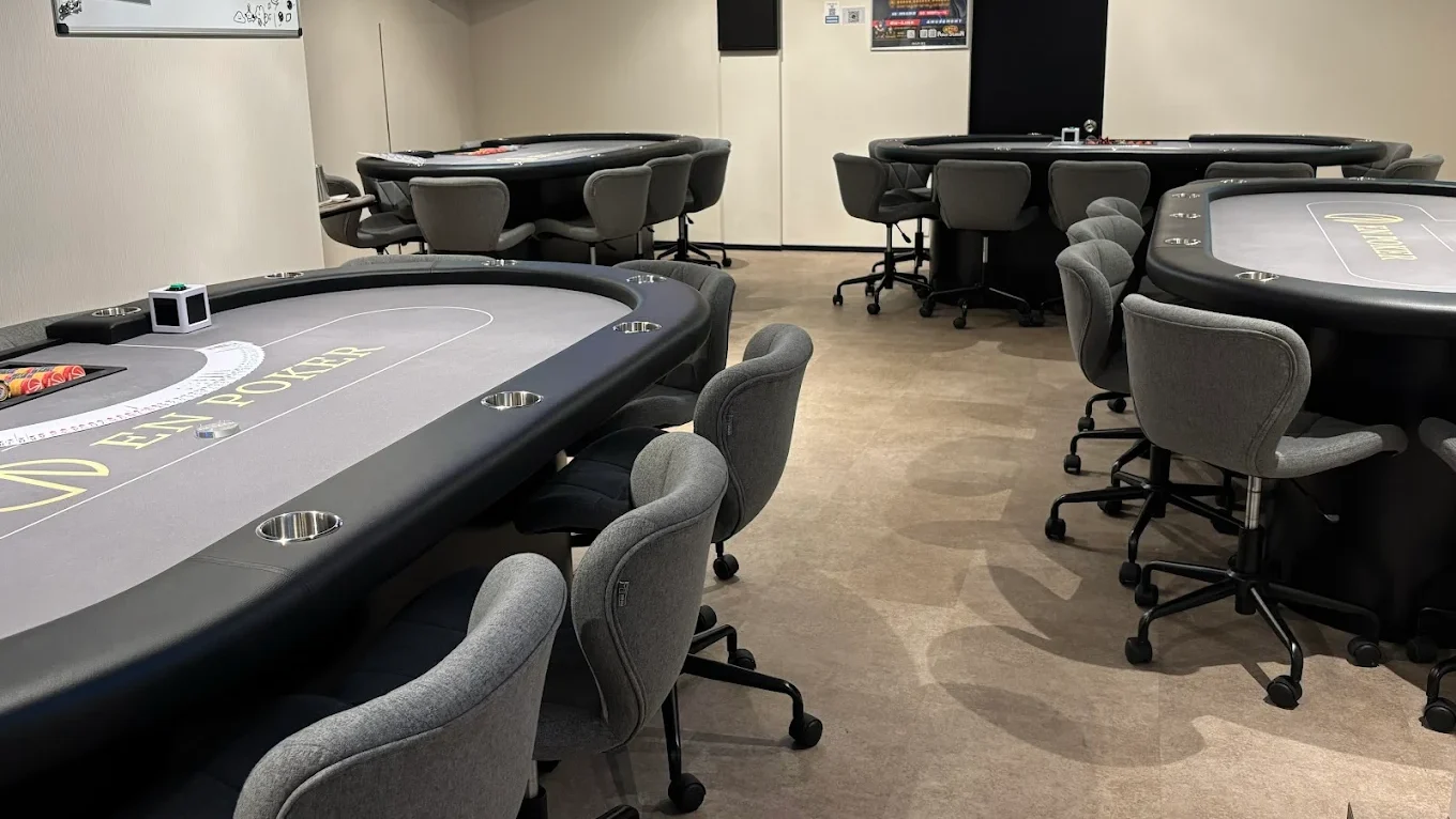 八王子のポーカールーム、ENPOKERの店内画像