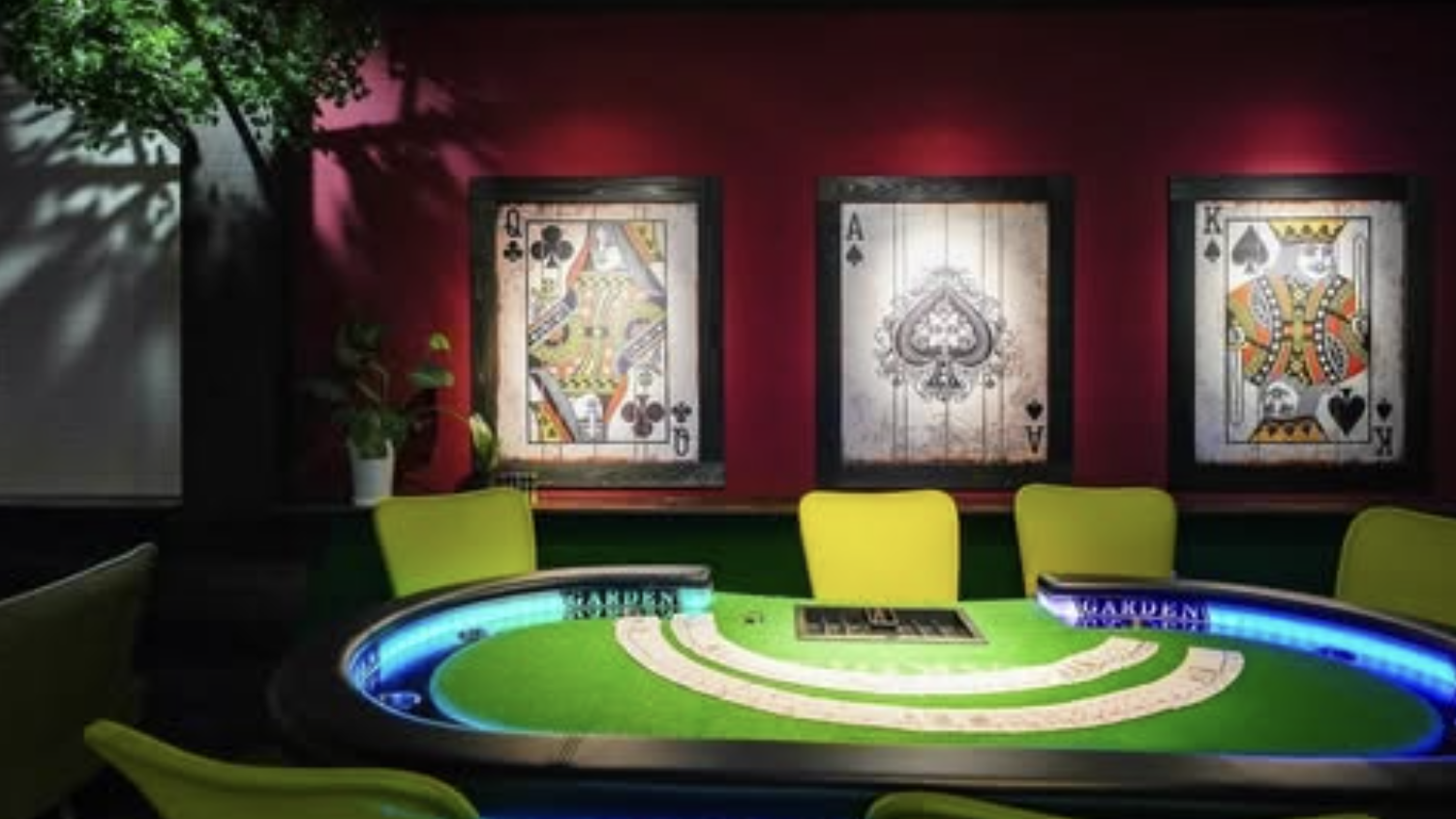 静岡・浜松のポーカールーム、GARDENの店内画像