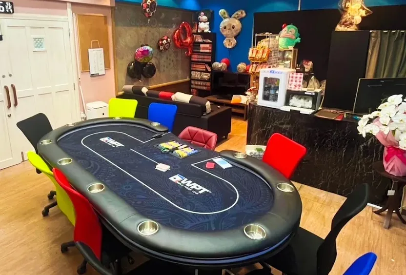 高知のポーカー、wing rabbit の画像