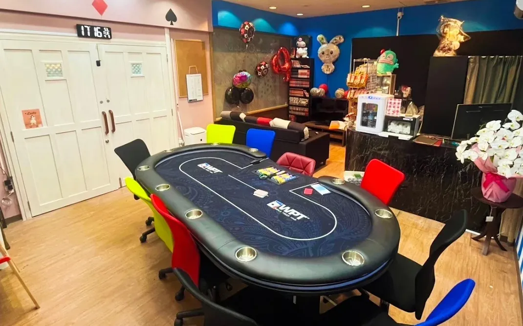 高知のポーカー、wing rabbitの店内画像