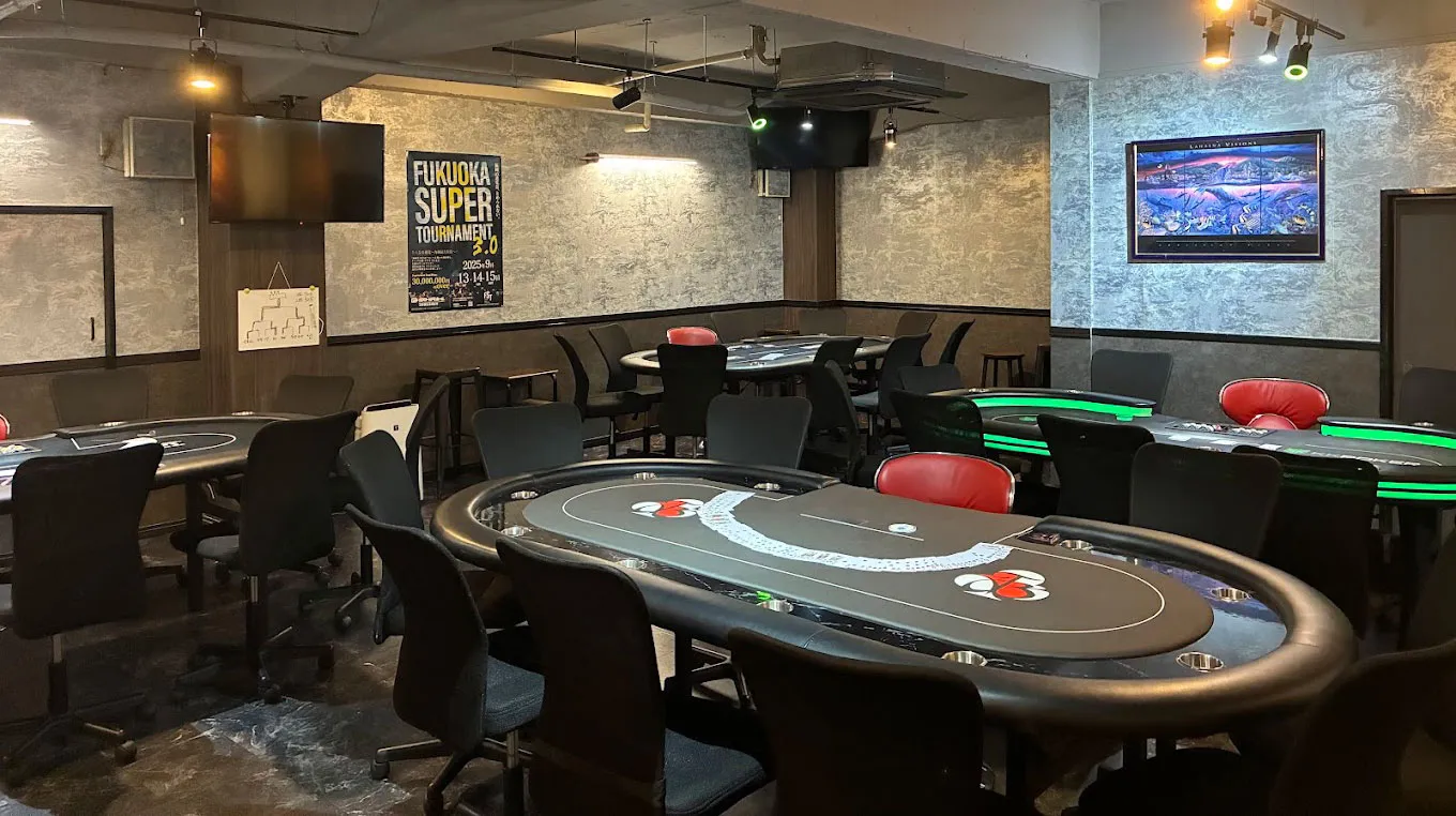 北九州のおすすめポーカールームトリプルバレル小倉店の店内
