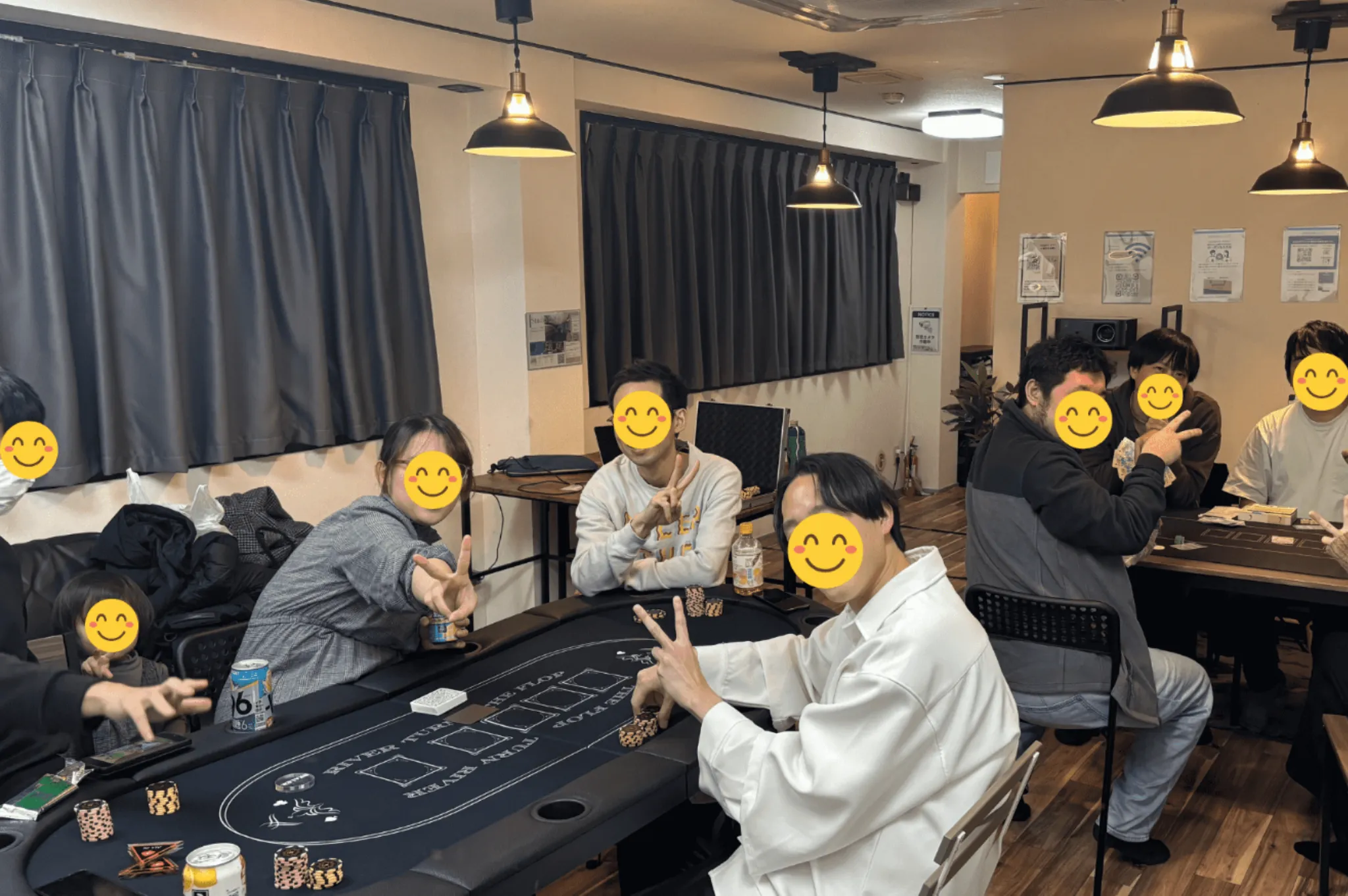 藤沢市のポーカールーム、湘南ポーカークラブの店内画像