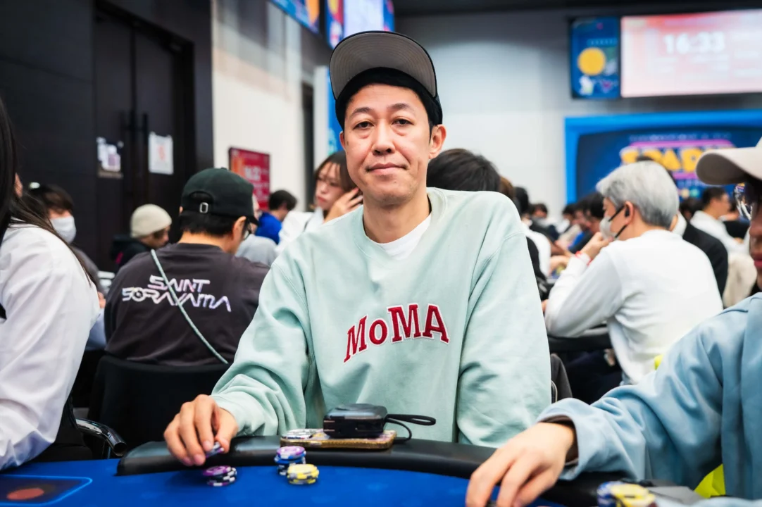 ポーカーイベントSPADIEに参加する小籔 千豊さん