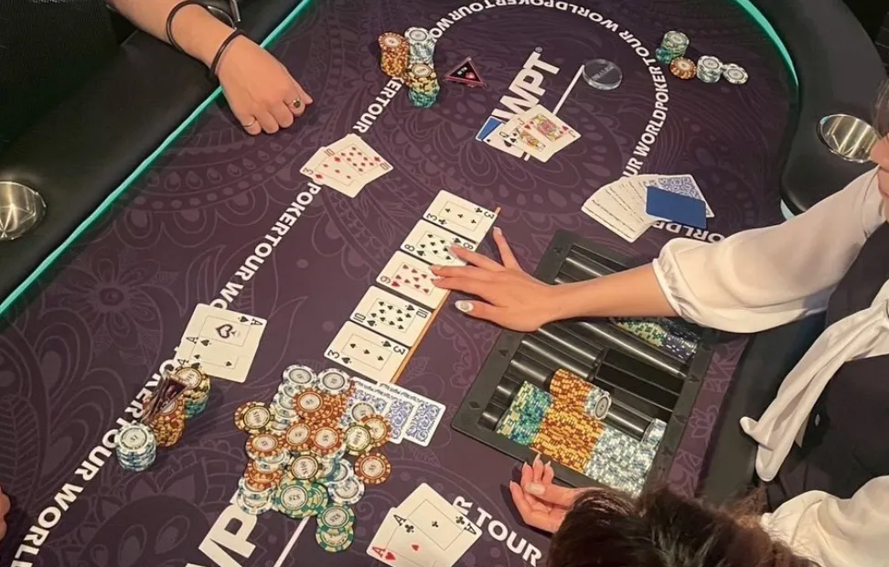 大分のポーカールーム、amusement poker bar side storyのイメージ画像。