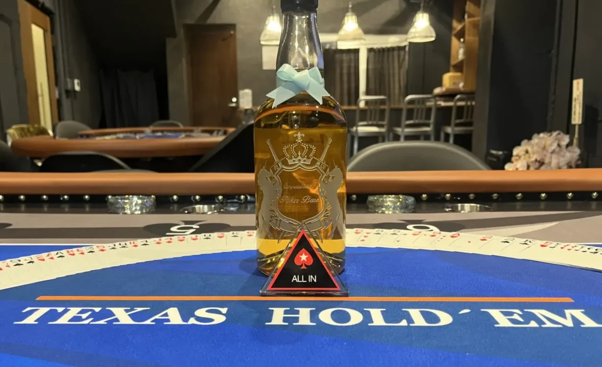 四日市ポーカー、Poker Baseの店内画像