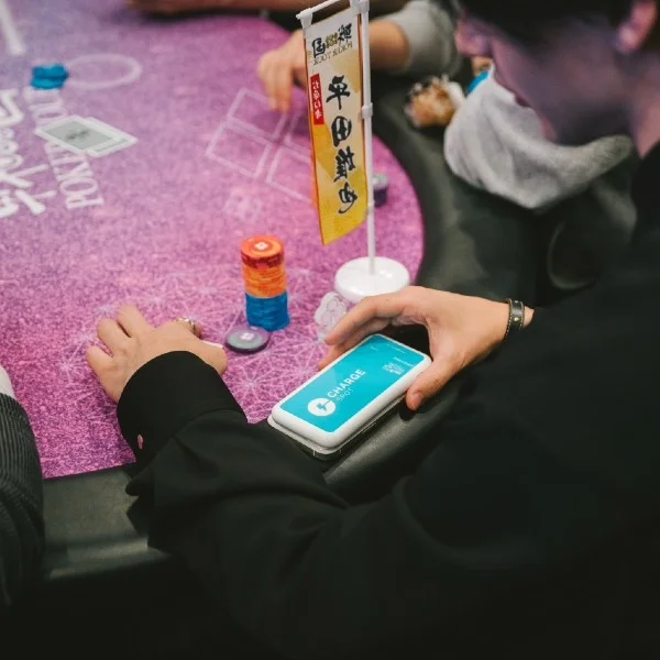 卓上に置かれてるチャージスポット