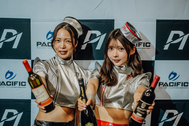 P1 GRAND PRIXのコンパニオンの画像