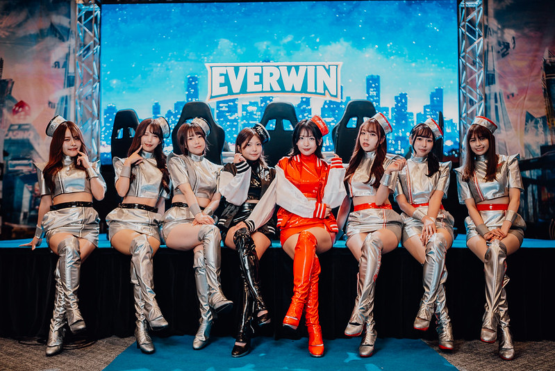 P1 GRAND PRIXのコンパニオンの画像