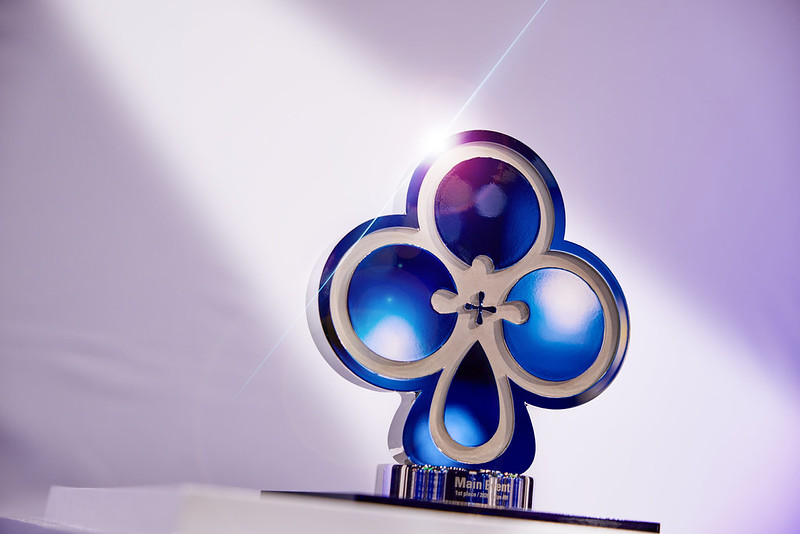 JOPTのトロフィーの画像