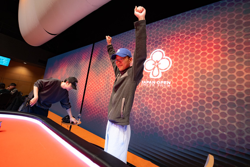 メインイベントの優勝者の画像