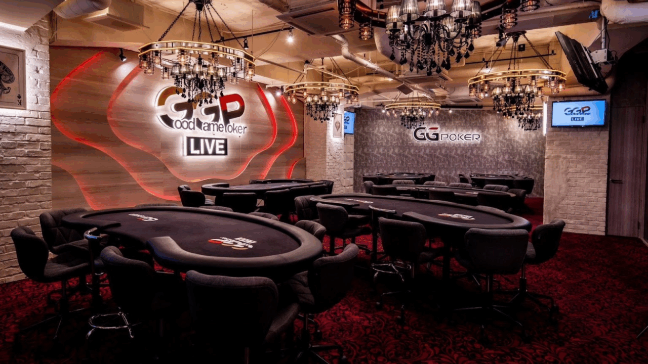 GoodGamePokerLive新宿の店内の写真。