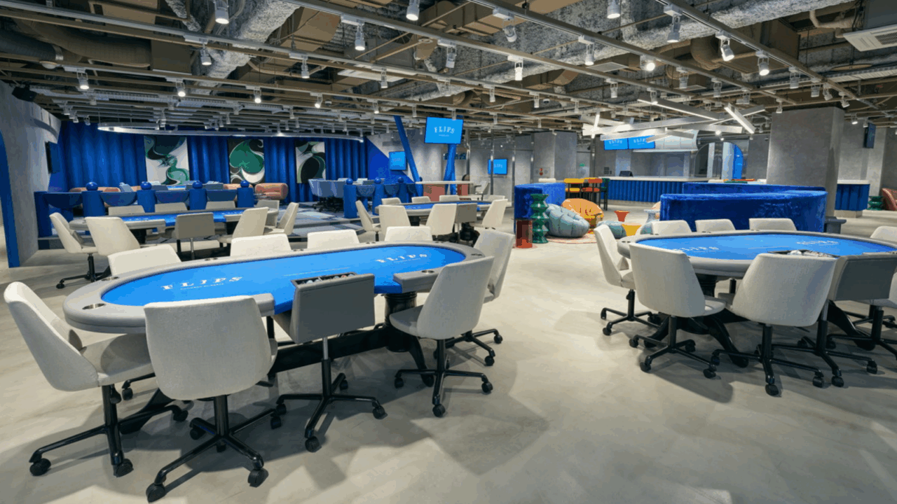 新宿のポーカールーム、GIGO POKER 新宿の店内画像