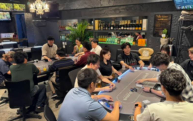 渋谷のポーカールームであるQUEENS AMUSEMENT POKER BARの画像
