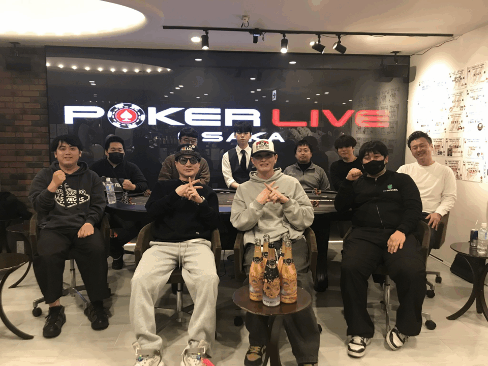 POKER LIVE OSAKAの店内画像
