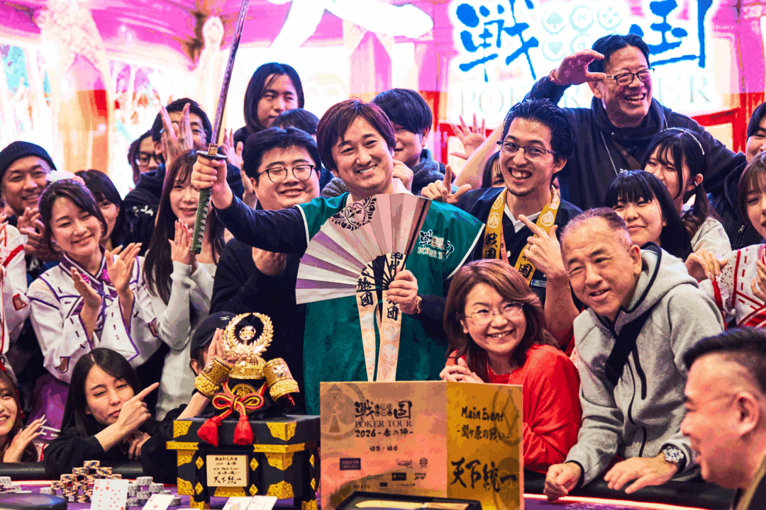 戦国ポーカーツアーメインイベントで優勝したにゃんたさんの画像