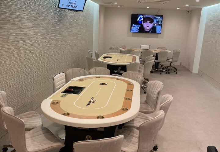 POKER SPOT WHITEの店内画像