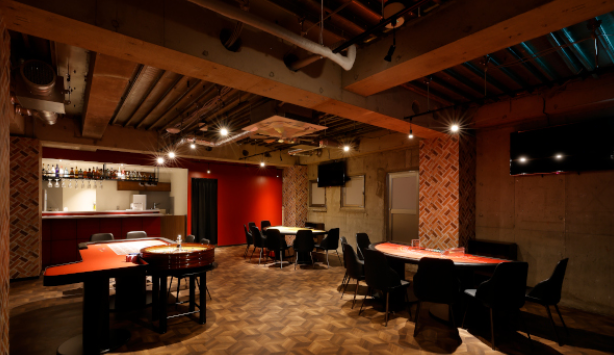 吉祥寺のポーカールームバックドアの店内写真