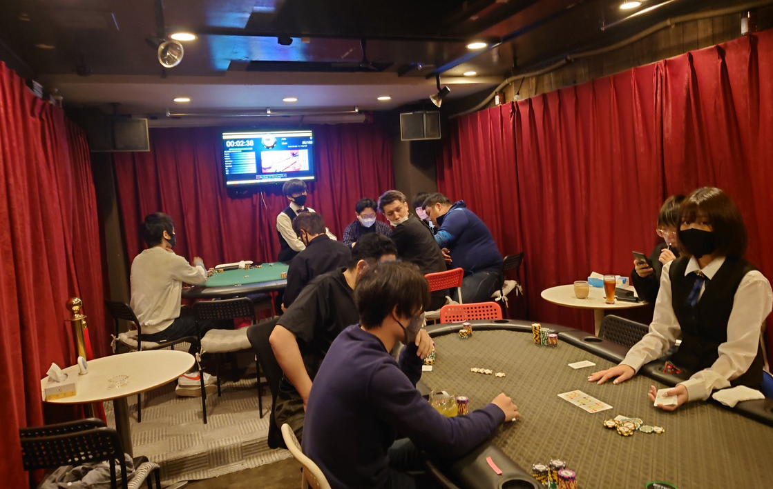 Gaming Bar TRIPSの店内写真