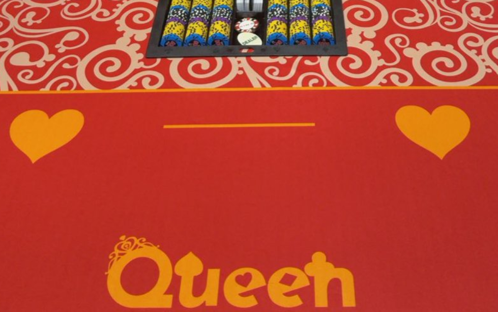 Queen 蕨の店内写真