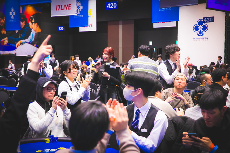 JOPTのプレイヤーが盛り上がっている様子