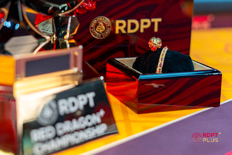 RED DRAGONの優勝商品の画像