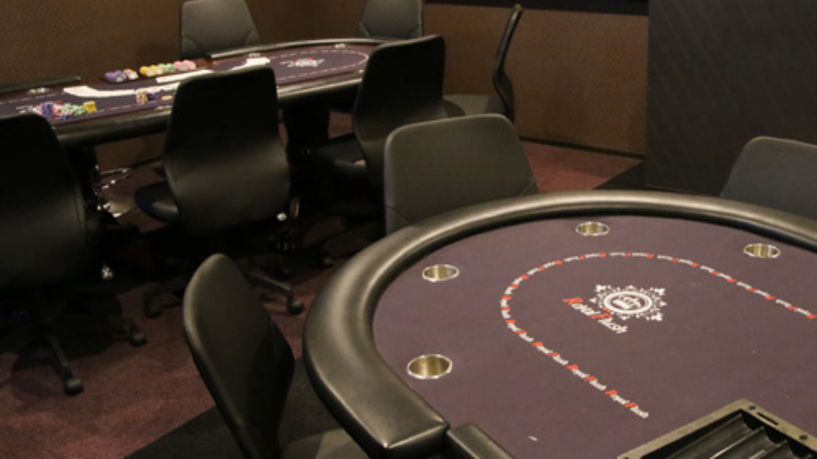 ロイヤルフラッシュの店舗写真