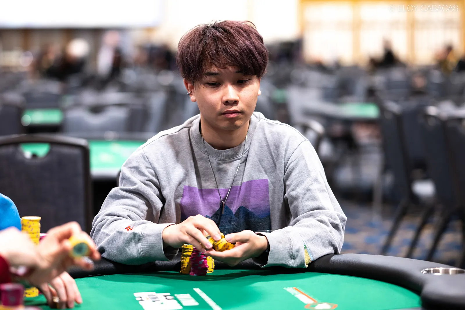 2025年WSOPでプレイするりゅうたろうさん